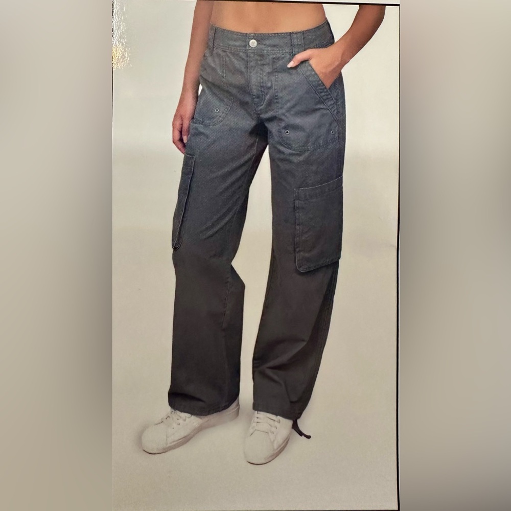 NWT Vanilla Star Women’s Green Cargo Pants Wide Leg Size 10